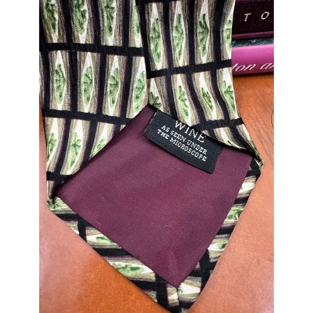 Vintage  Cocktail‎ Collection Wine under the Microscope Neck Tie